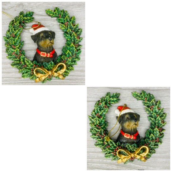 Rottweiler 2 dog with wreath Christmas tree ornament pair 3D resin ornaments - Picture 1 of 8